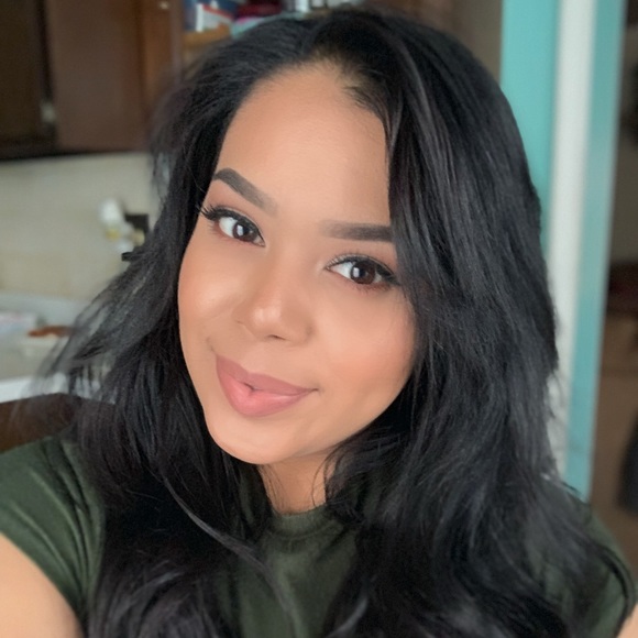 Meet your Posher, Gabbie - Picture 1 of 1